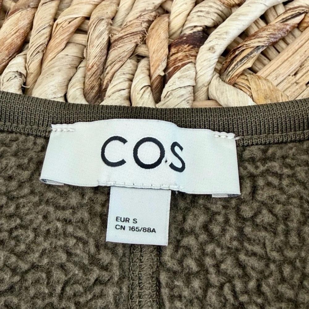 COS Half-zip Fleece Pullover - Picture 12 of 15